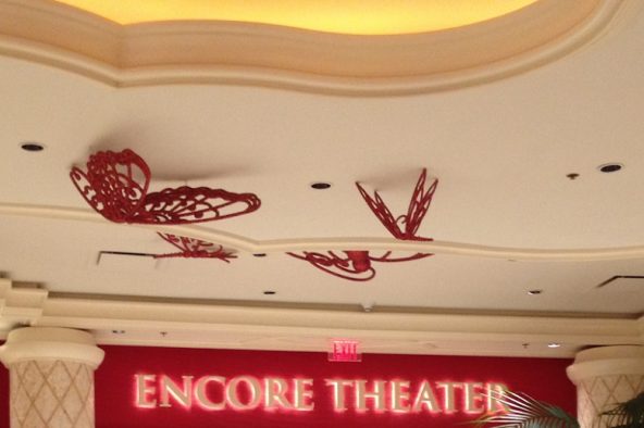 Kupu kupu cantik di plafon Encore Theater