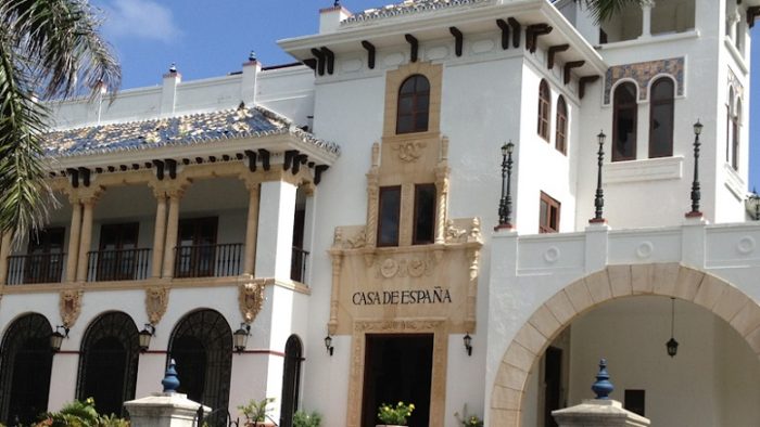 Casa de Espana tempat pesta perkawinan di Colonial Old Town San Juan Puerto Rico