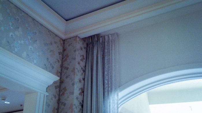Crown moldings throughout the rooms
