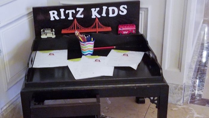 The Ritz Kids corner untuk menghibur anak-anak
