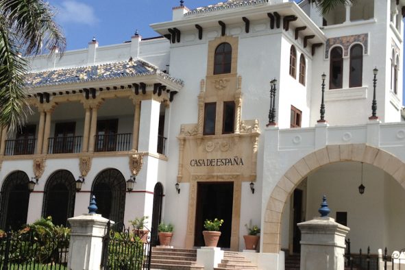Casa de Espana tempat pesta perkawinan di Colonial Old Town San Juan Puerto Rico
