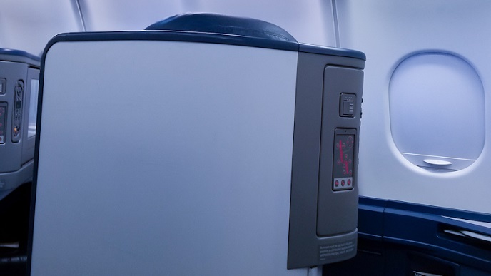 Seat control untuk posisi fully lie flat