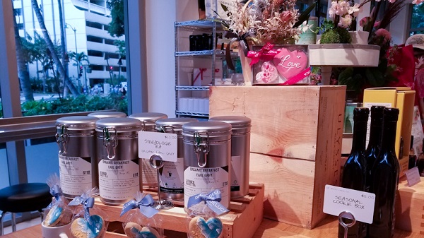 Assorted tea in canisters