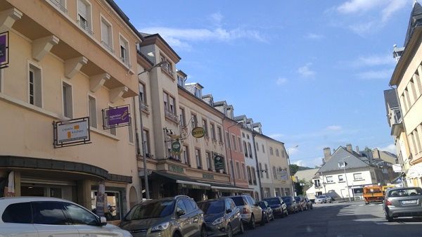 Pertokoan di pusat kota Luxemburg