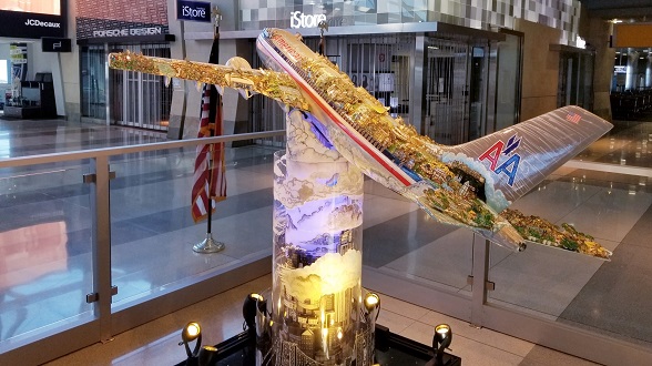 American Airlines airplane model at JFK